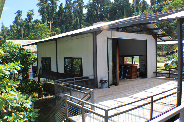 Kakatua Hostel, Raja Ampat