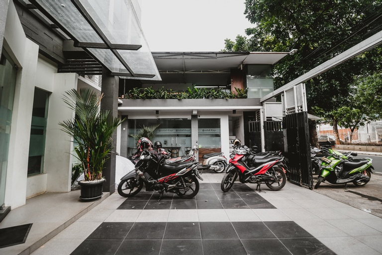 RedDoorz near Kebon Jeruk Jakarta, Jakarta Barat