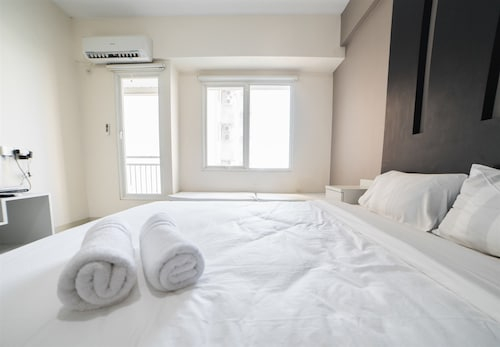 Cozy Studio @ Galeri Ciumbuleuit 2 with Pool View, Bandung