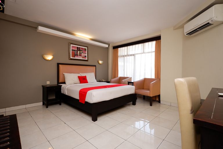 RedDoorz Plus @ Singosari Raya, Semarang