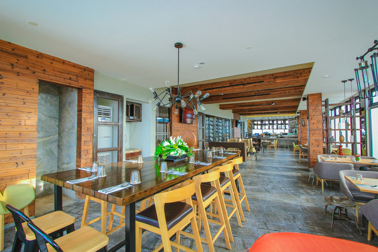 Hotel XYZ, Tacloban City