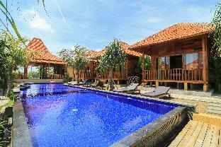 Ocho Bali Surf Camp, Badung
