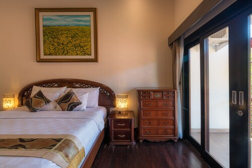 Padma Sari Hotel, Buleleng
