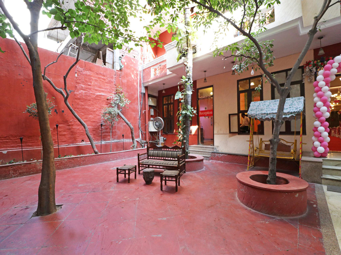 OYO 311 City Stay Hotel, Gautam Buddha Nagar