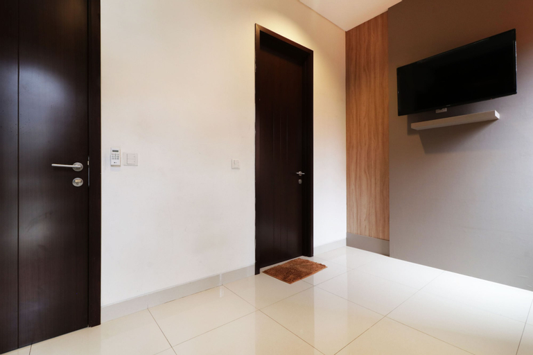 Oliver s Guest House, Tangerang Selatan