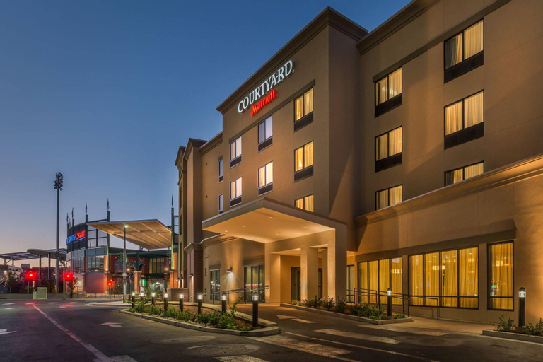 Courtyard Reno Downtown/Riverfront, Washoe