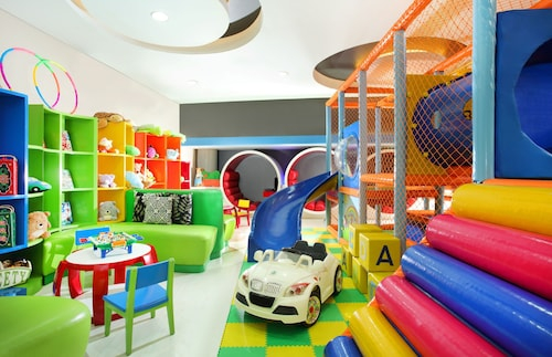 DoubleTree by Hilton Hotel Jakarta - Diponegoro, Central Jakarta