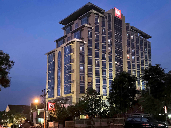 ibis Semarang Simpang Lima, Semarang