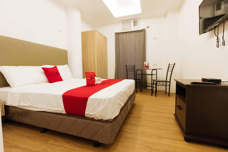 RedDoorz Plus near Commonwealth Regalado, Quezon City