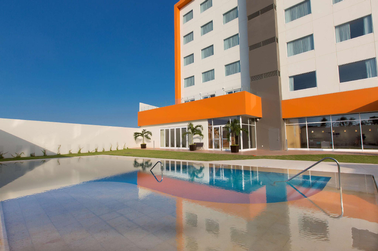 Hampton Inn & Suites by Hilton Paraiso, Paraíso
