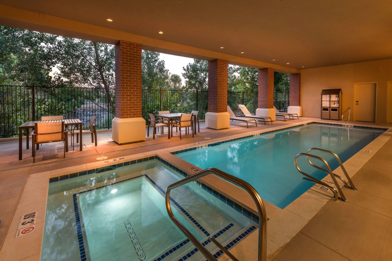 Courtyard Reno Downtown/Riverfront, Washoe