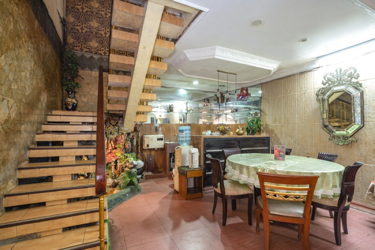 RedDoorz near RS Cikini, Central Jakarta
