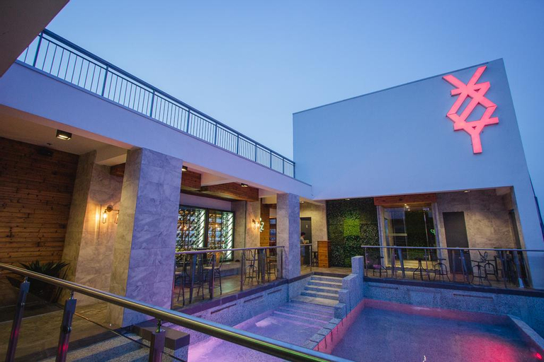 Hotel XYZ, Tacloban City