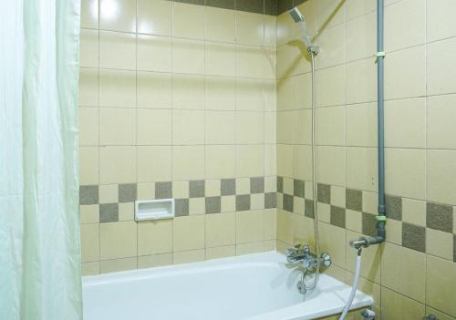 Good Choice 1BR Pangeran Jayakarta Apartment By Travelio, Jakarta Pusat