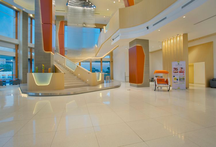 HARRIS Hotel & Conventions Bekasi, Bekasi
