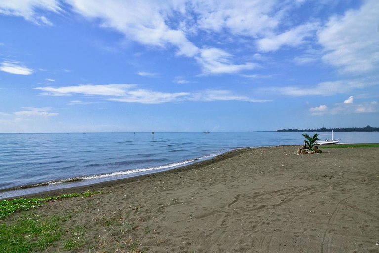 Dolphin Beach Bali, Buleleng