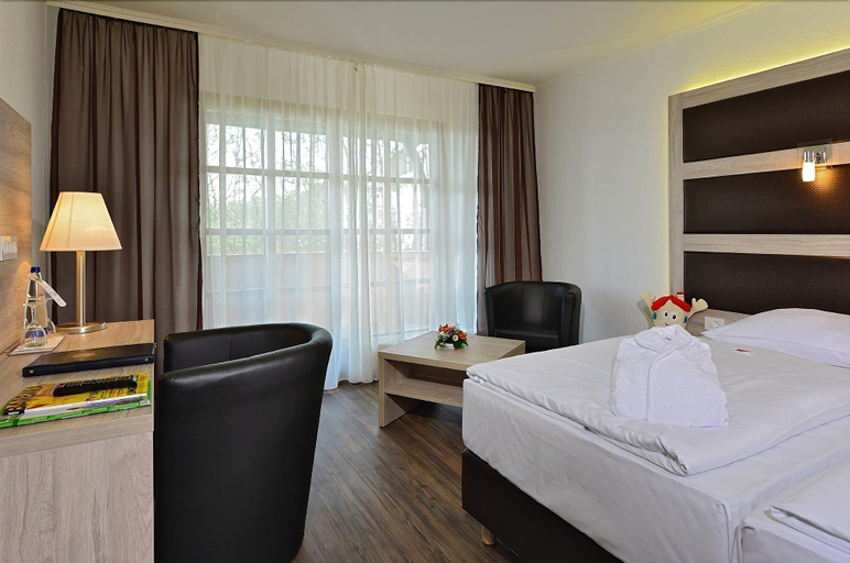Bedroom 25