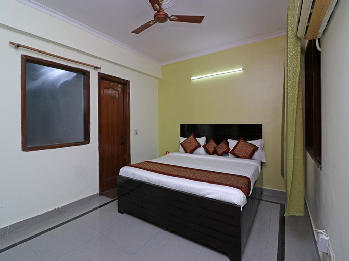 OYO 598 Hotel B K House, Gautam Buddha Nagar