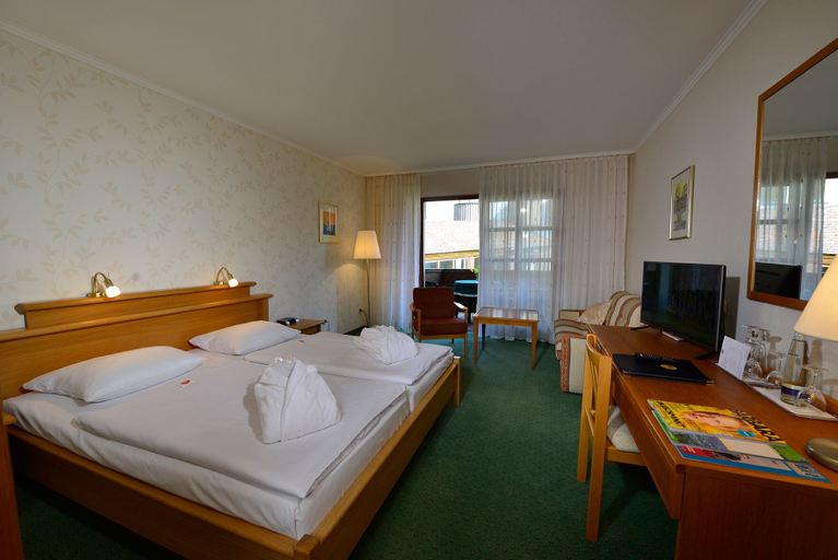 Bedroom 18