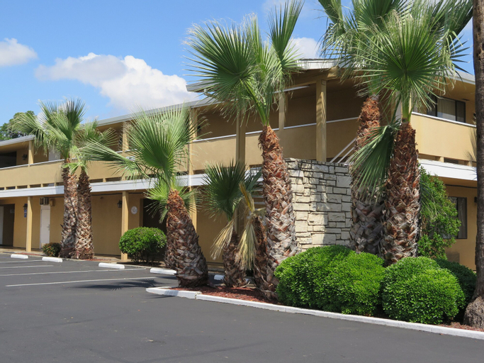 Bonanza Inn & Suites, Sutter