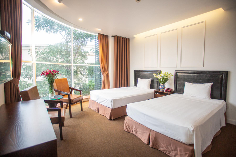 Dinh Hotel, Cầu Giấy