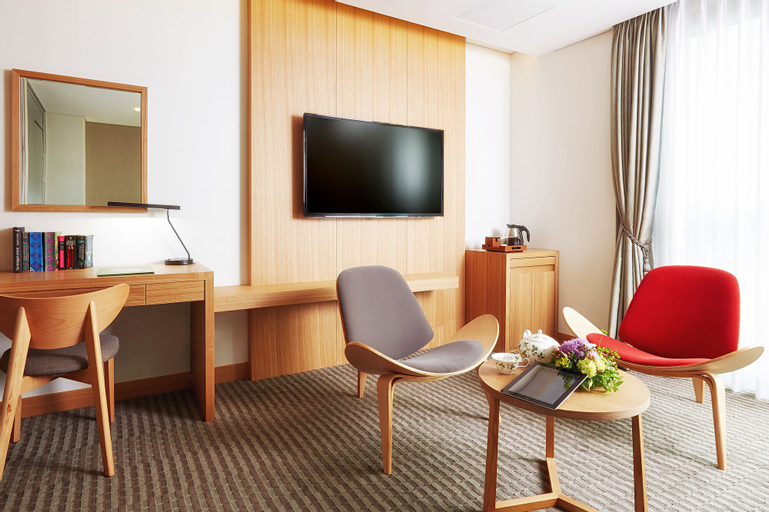 Ulsan City Hotel, Jung