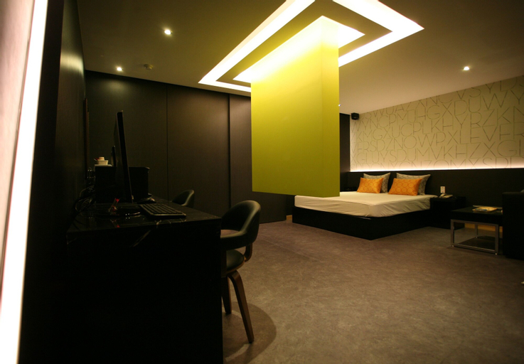 Design T Ulsan, Jung