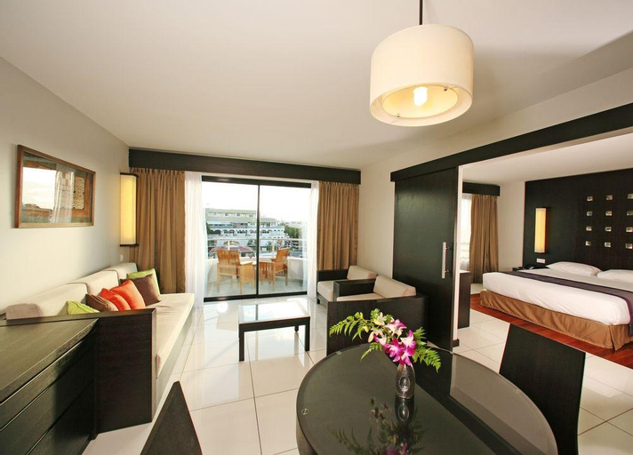 Hotel Tahiti Nui,