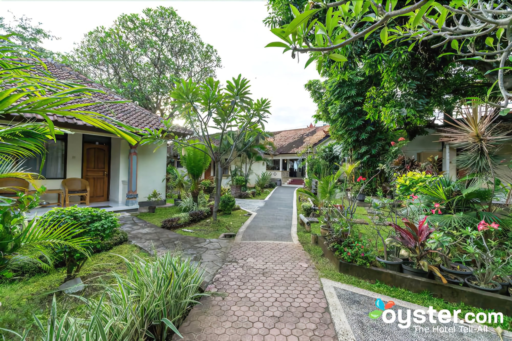 Lovina Beach Hotel, Buleleng