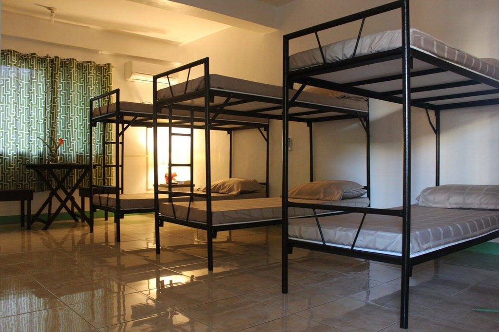 Boracay Grace Hotel, Malay