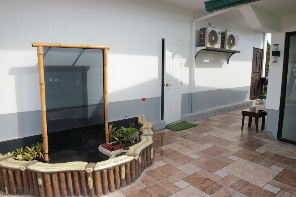 Boracay Grace Hotel, Malay