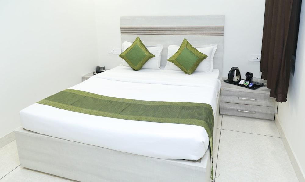 Hotel Ashirwad, Ghaziabad