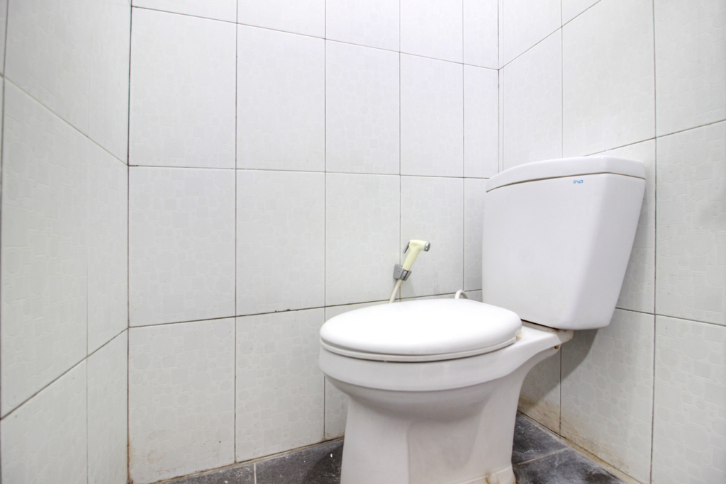 Bathroom 10