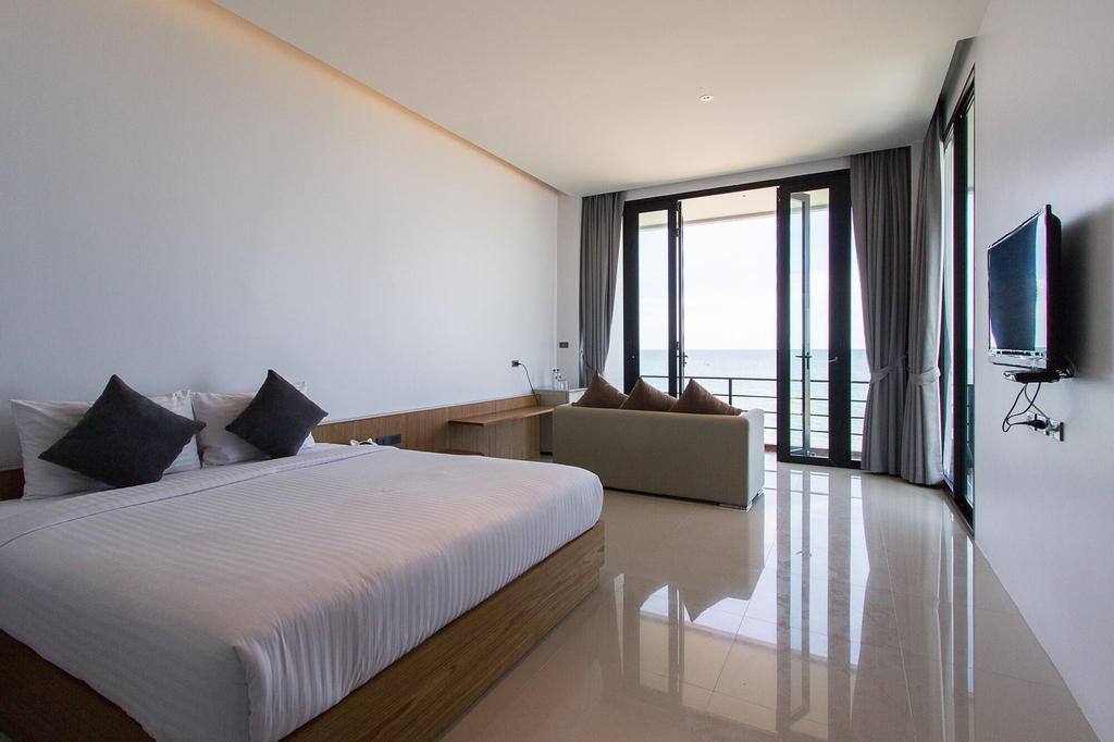 Sunshine Paradise Resort, Thap Sakae