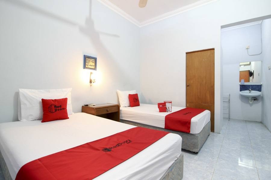 Bedroom 13