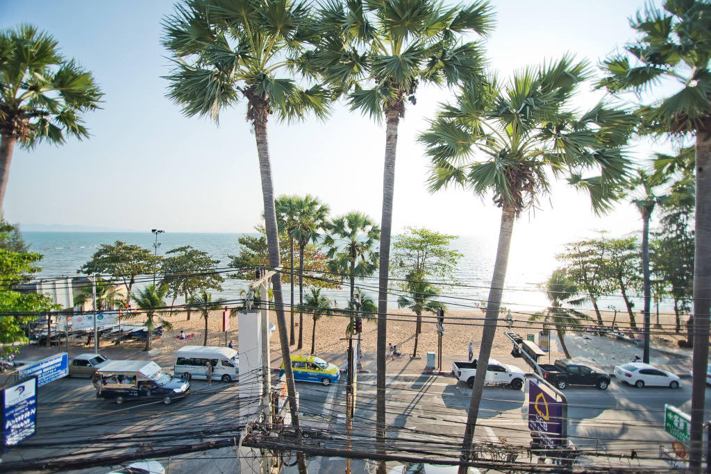G.I Lodge, Pattaya