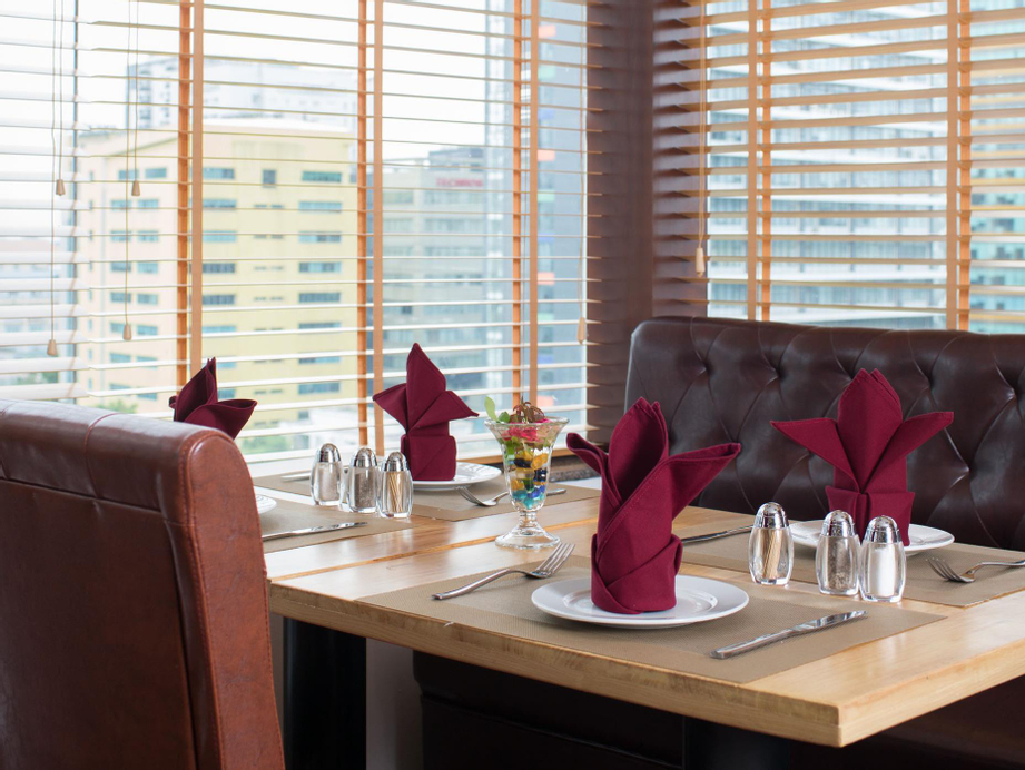 Brandi Hanoi Hotel, Cầu Giấy