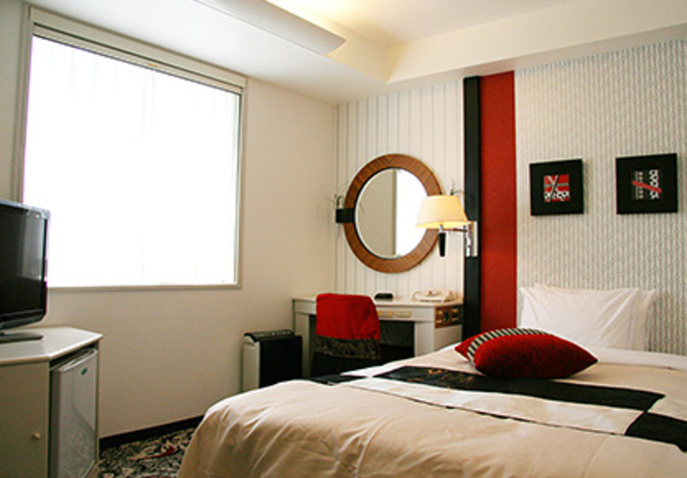 Bedroom 12