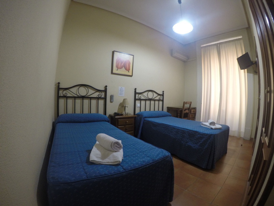 Hostal El Pilar, Madrid
