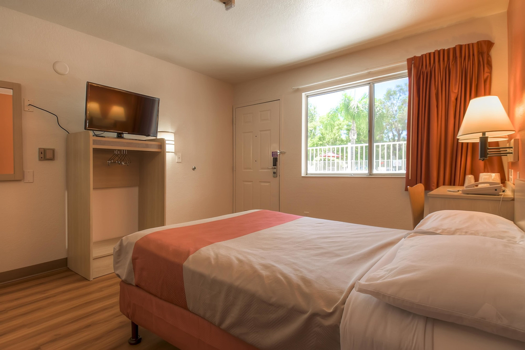 Motel 6 San Bernardino North, San Bernardino