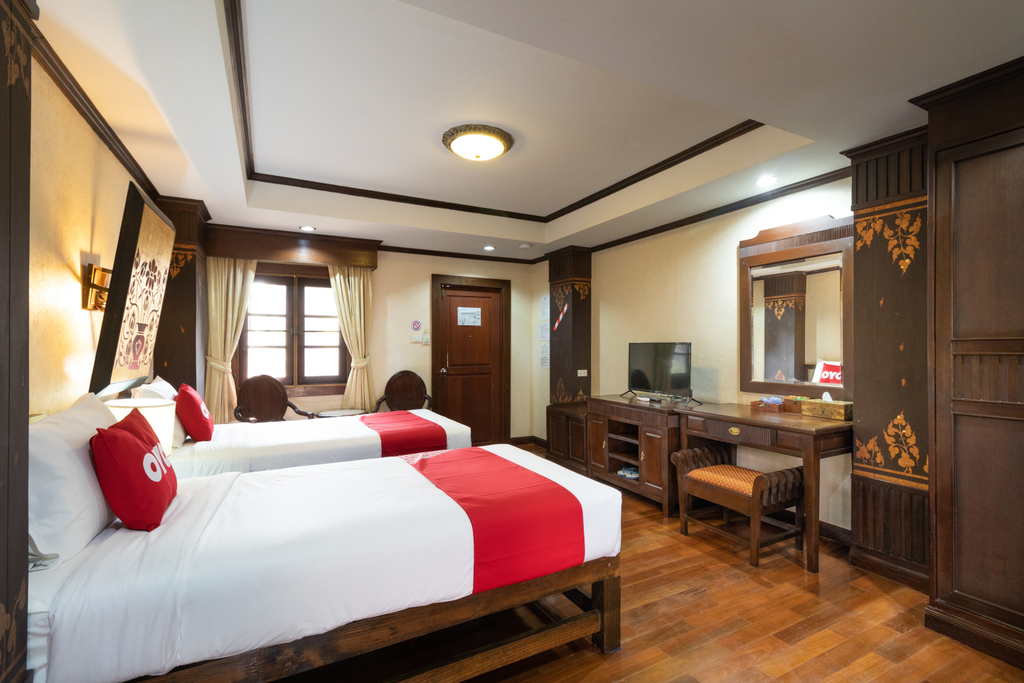 Bedroom 25