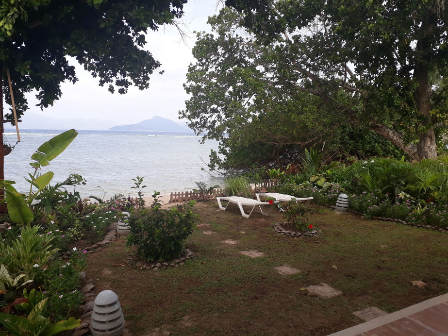 La Digue Luxury Beach Bungalow,