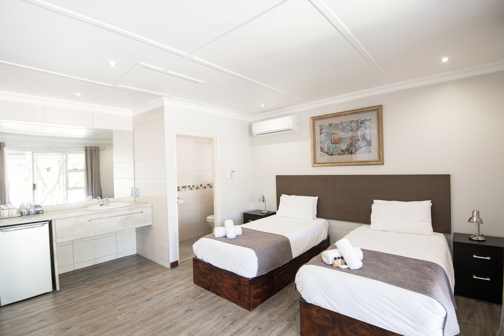 Arebbusch Travel Lodge, Windhoek West