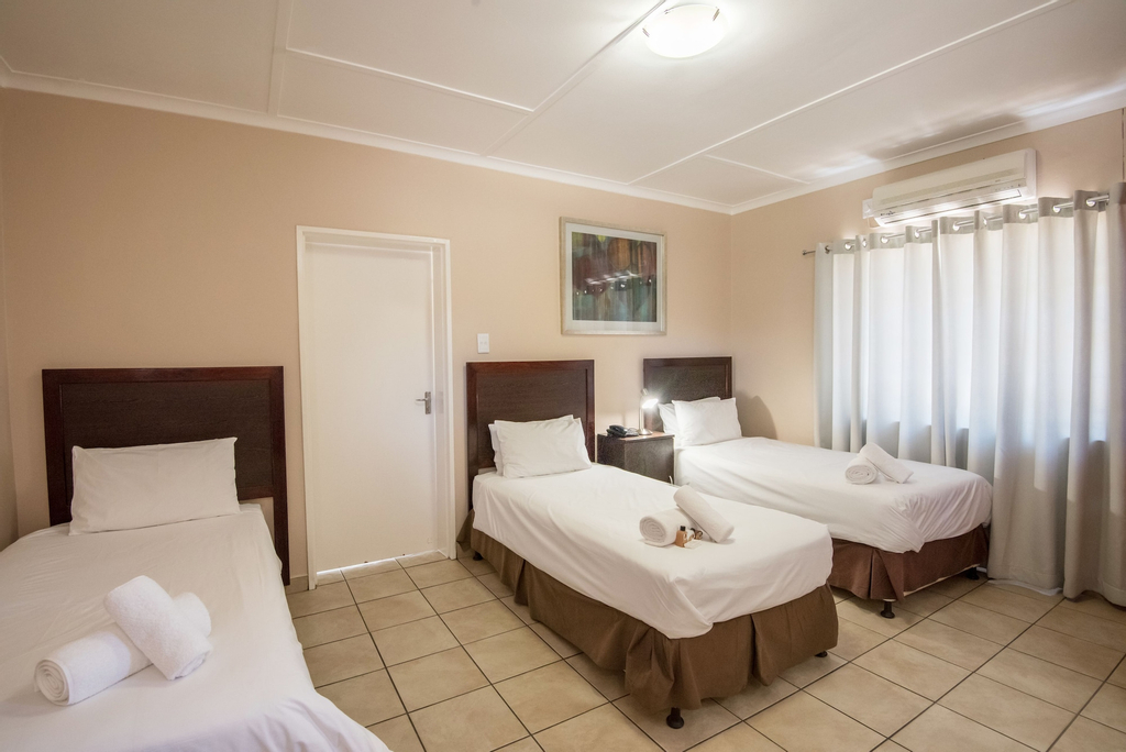 Arebbusch Travel Lodge, Windhoek West