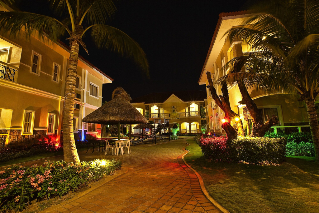 Moonbay Marina The Villas, Olongapo City