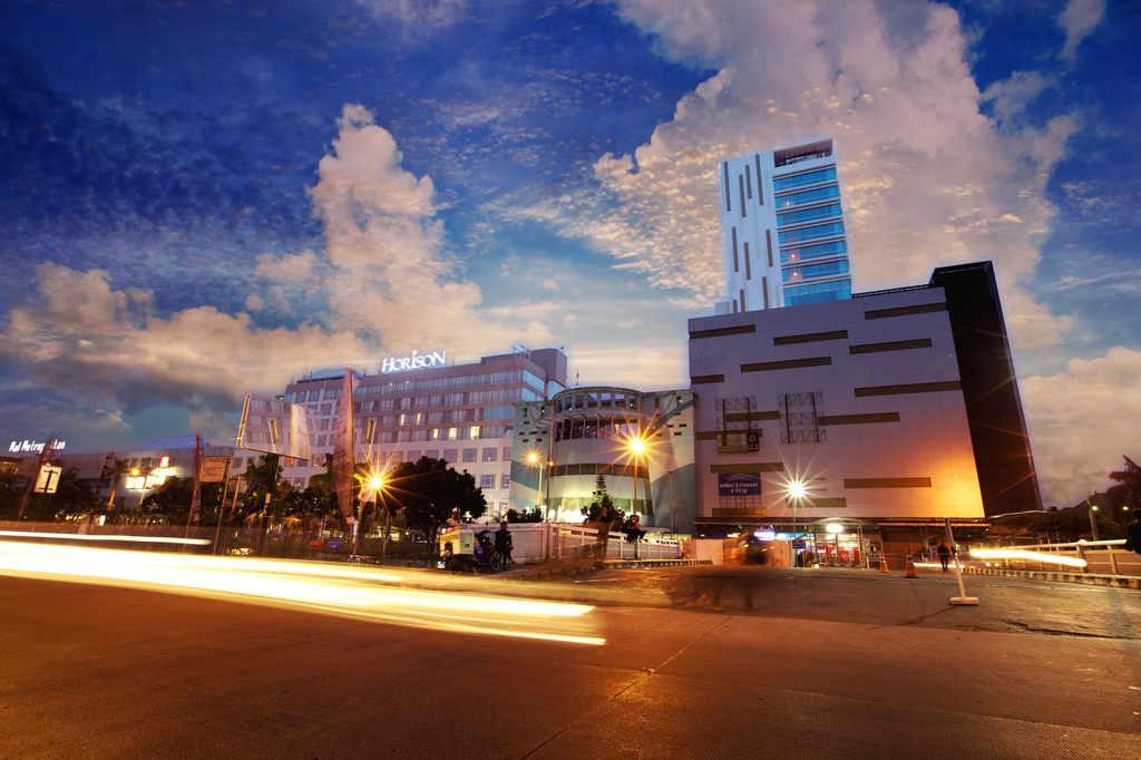 Horison Ultima Bekasi, Bekasi