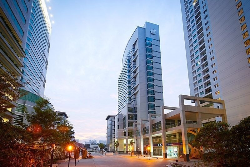 Swutel Hotel, Wattana
