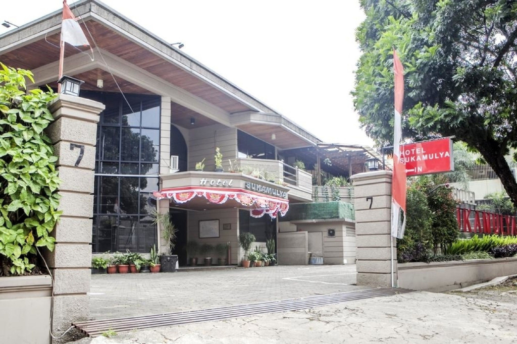 RedDoorz Plus @ Sukamulya Pasteur 2, Bandung