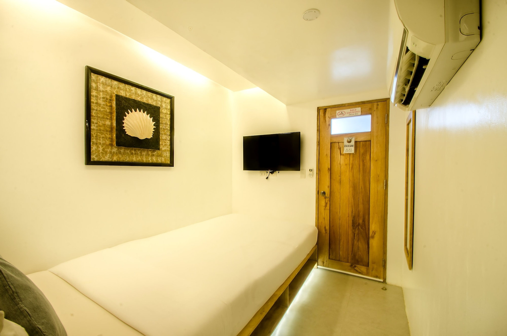 Zuzuni Boutique Hotel, Malay