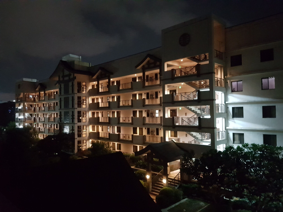 Romantic 1 Bedroom Condo at The Redwoods Condominium, Quezon City